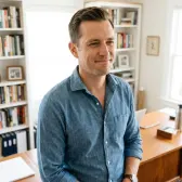 Dr. Nathan Reid, academic writer at Apex Essays